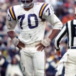 Legendary NFL ironman best known for infamous blunder dies at age 87